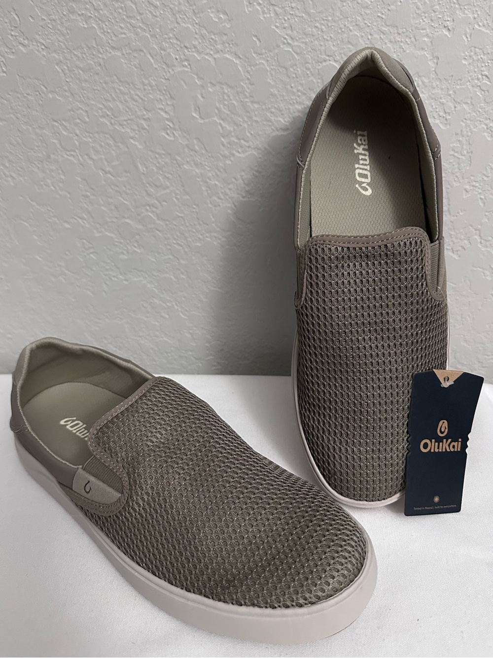 OluKai Lae'ahi Men's Slip On Shoes Size 11 Clay/Clay NWT